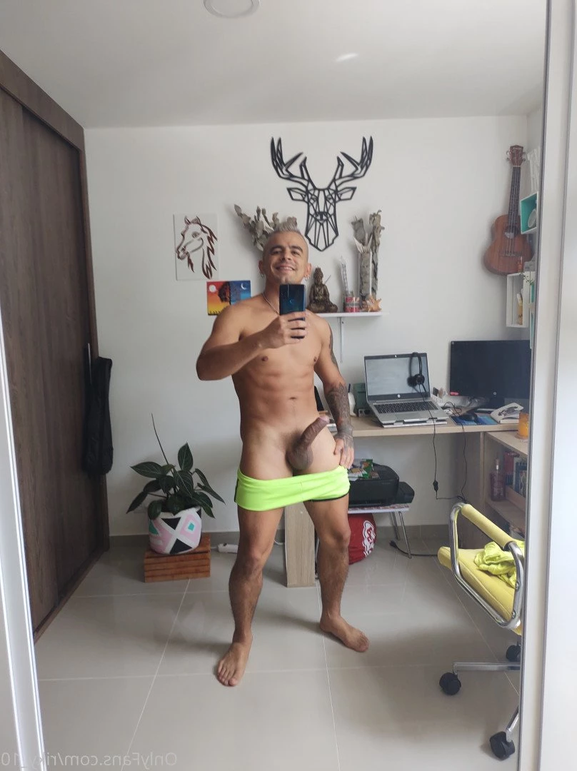 Ricky alvarez [ riky_10 ] Onlyfans leaked photo 2154126 on Hotleaks.tv