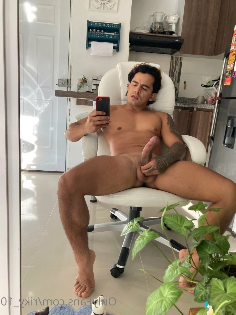 Ricky alvarez [ riky_10 ] Onlyfans leaked photo 2154157 on Hotleaks.tv