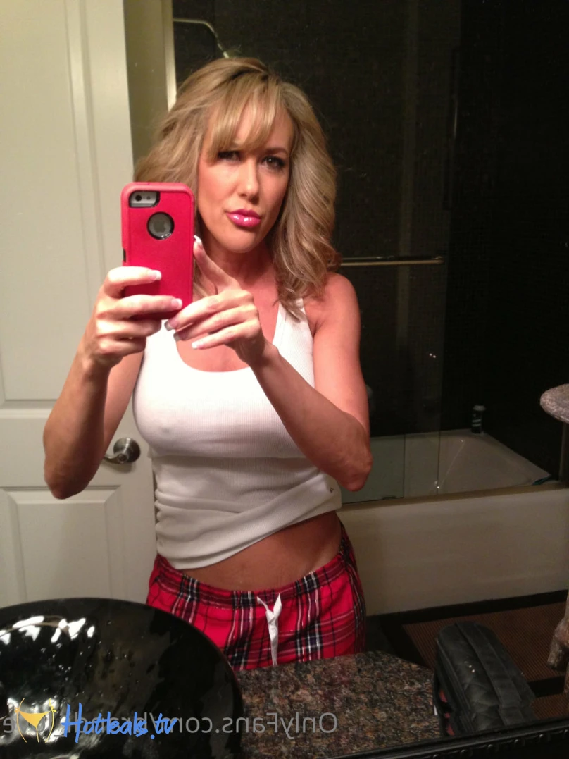 Brandi Love [ brandi_love ] Onlyfans leaked photo 11330817 on Hotleaks.tv