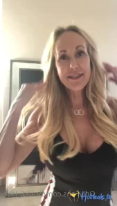 Brandi Love [ brandi_love ] Onlyfans leaked video 13437316 on Hotleaks.tv