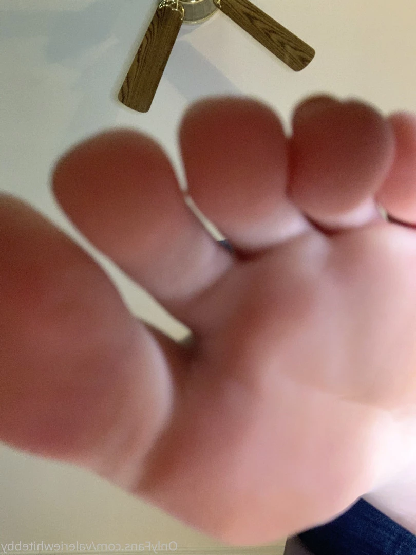 Valerie ✨ [ valeriewhitebby ] Onlyfans leaked photo 9911690 on Hotleaks.tv