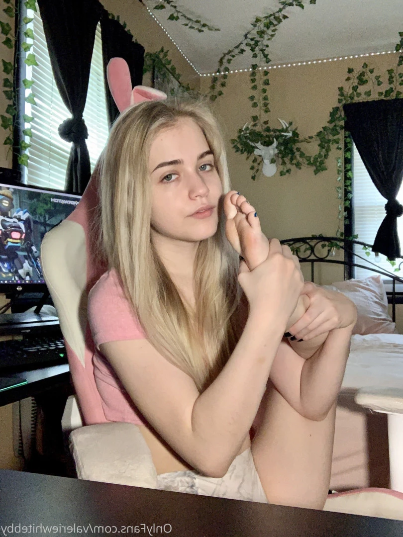 Valerie ✨ [ valeriewhitebby ] Onlyfans leaked photo 9913896 on Hotleaks.tv