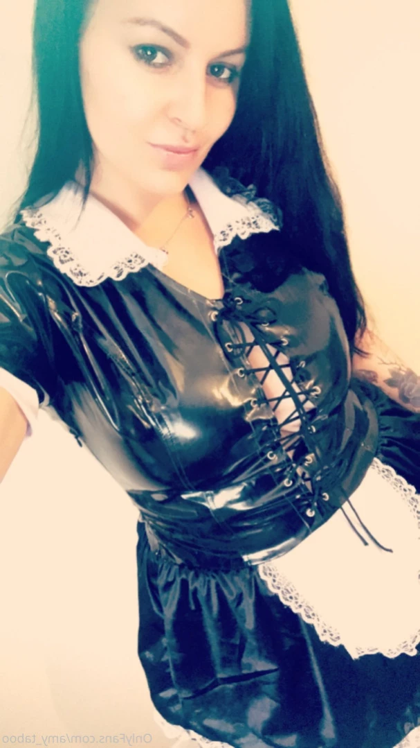 SINGLE DICK HUNTER ❌TABOO QUEEN 👑 [ amy_taboo ] Onlyfans leaked photo 10978909 on Hotleaks.tv