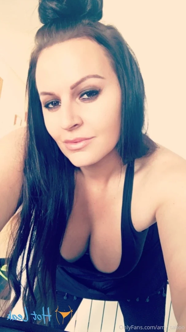 SINGLE DICK HUNTER ❌TABOO QUEEN 👑 [ amy_taboo ] Onlyfans leaked photo 13653335 on Hotleaks.tv