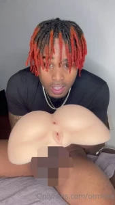 4836957