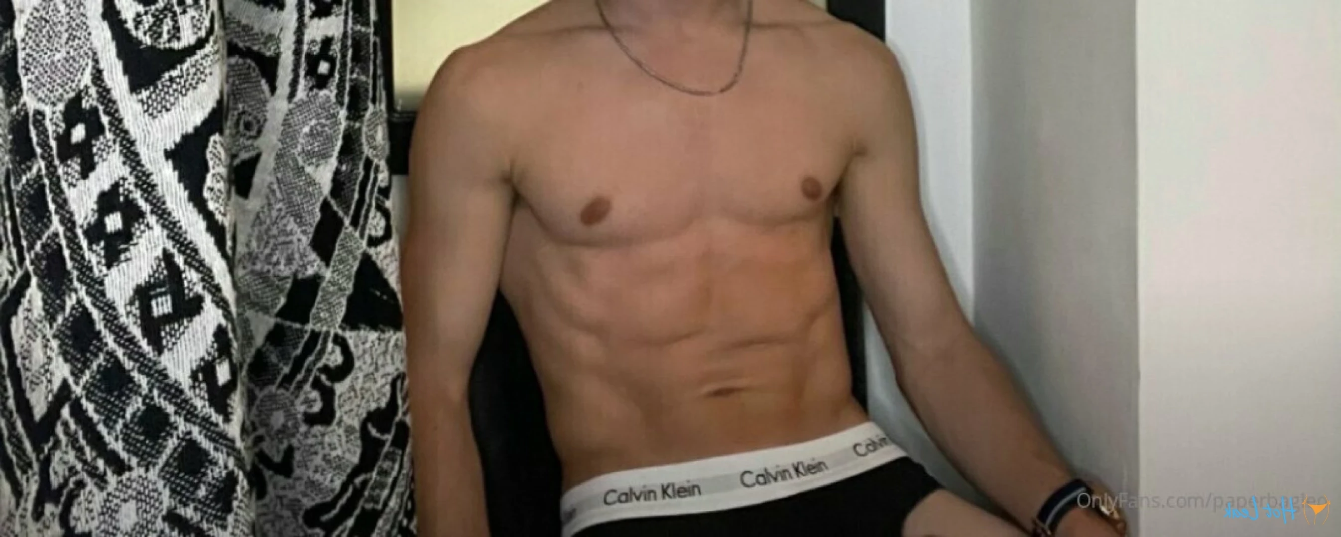 Paper Bag Leo [ paperbagleo ] Onlyfans leaked photo 11962038 on Hotleaks.tv