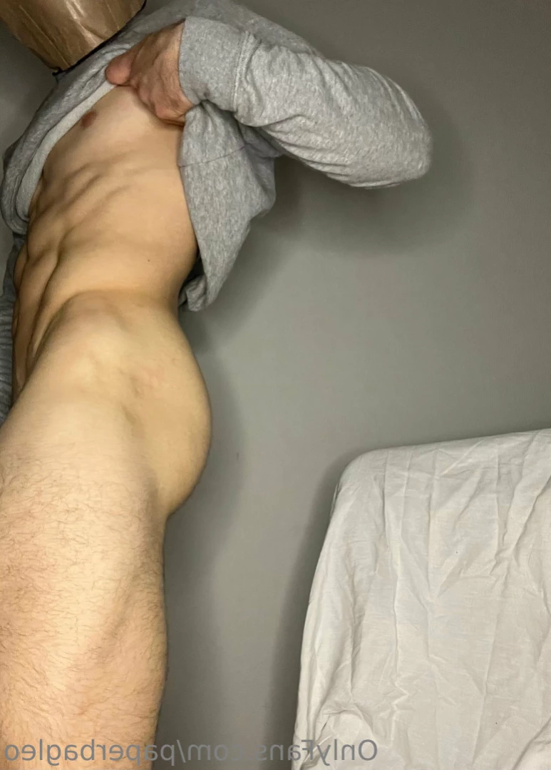 Paper Bag Leo [ paperbagleo ] Onlyfans leaked photo 11962050 on Hotleaks.tv