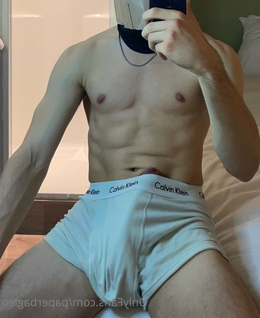 Paper Bag Leo [ paperbagleo ] Onlyfans leaked photo 12932082 on Hotleaks.tv