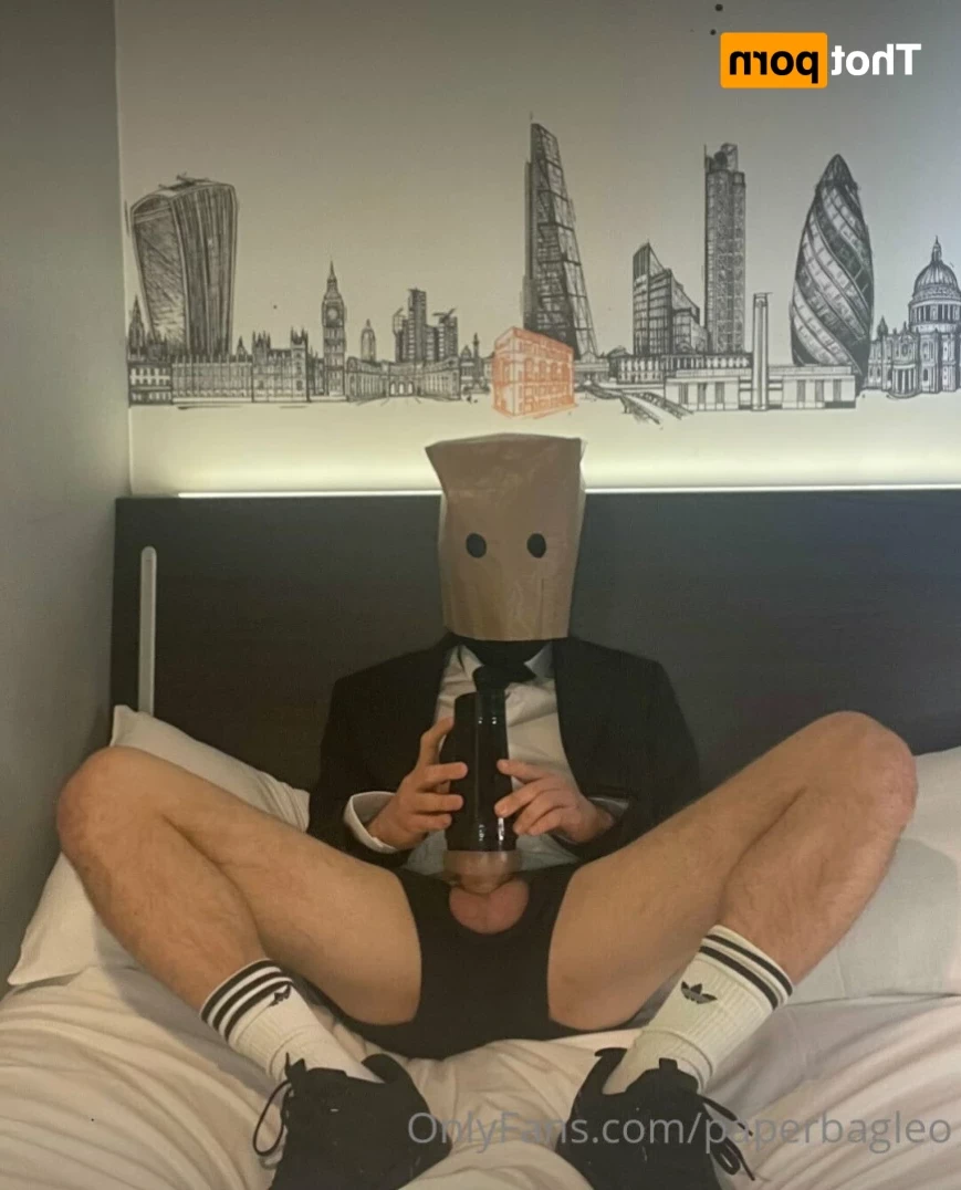 Paper Bag Leo [ paperbagleo ] Onlyfans leaked photo 14781542 on Hotleaks.tv