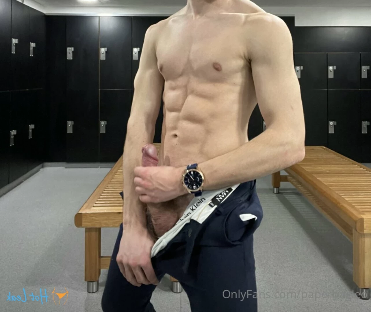 Paper Bag Leo [ paperbagleo ] Onlyfans leaked photo 14785149 on Hotleaks.tv