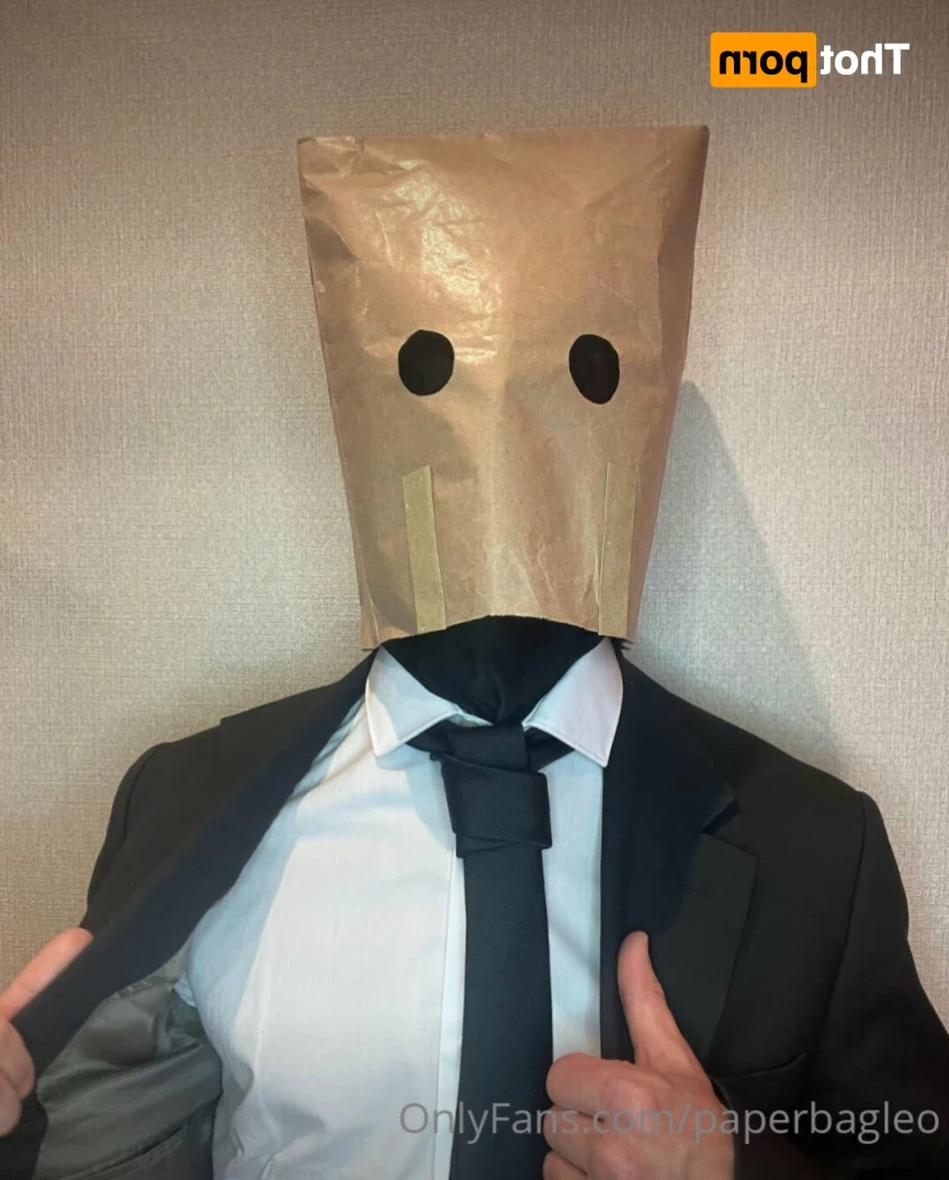 Paper Bag Leo [ paperbagleo ] Onlyfans leaked photo 14816472 on Hotleaks.tv