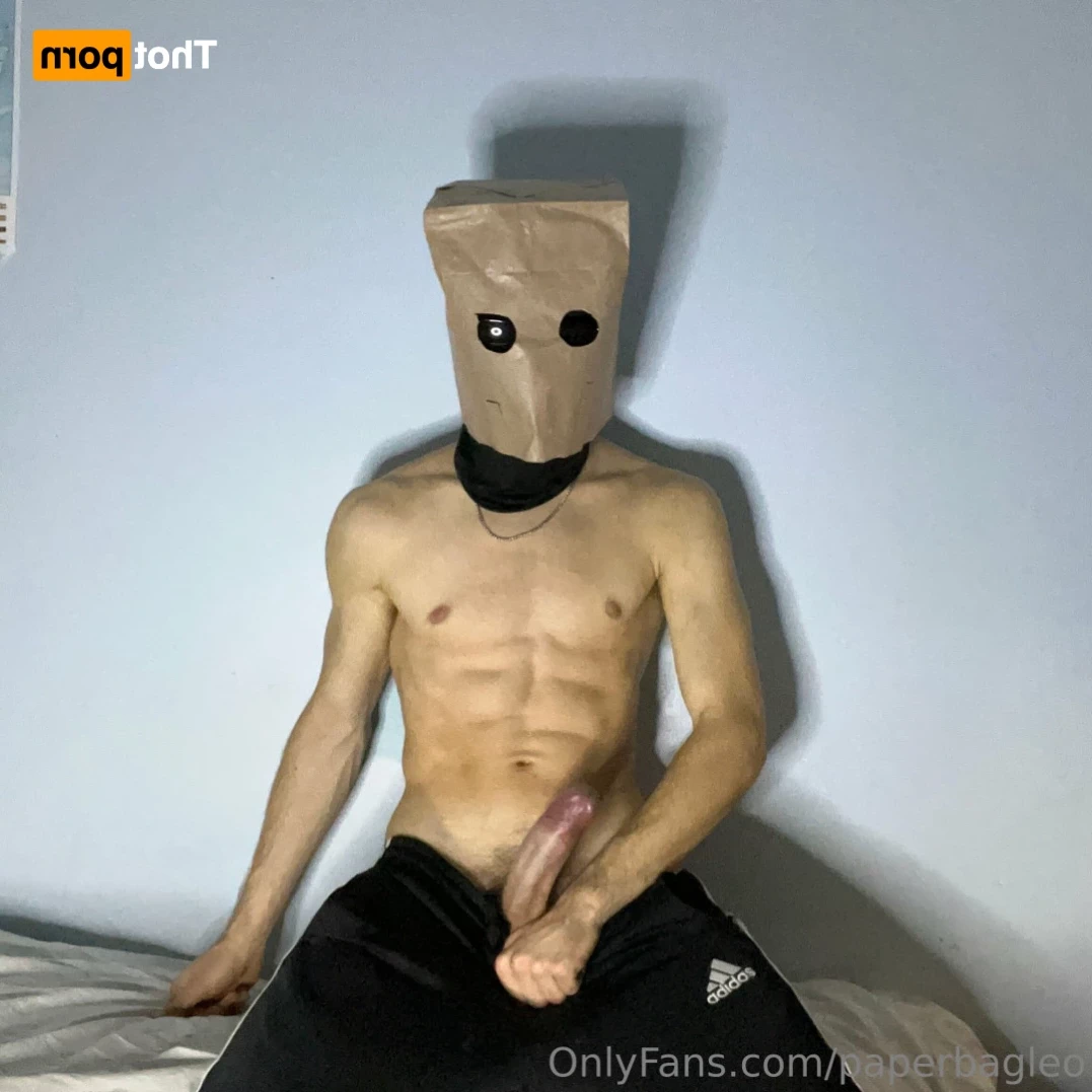 Paper Bag Leo [ paperbagleo ] Onlyfans leaked photo 14816511 on Hotleaks.tv