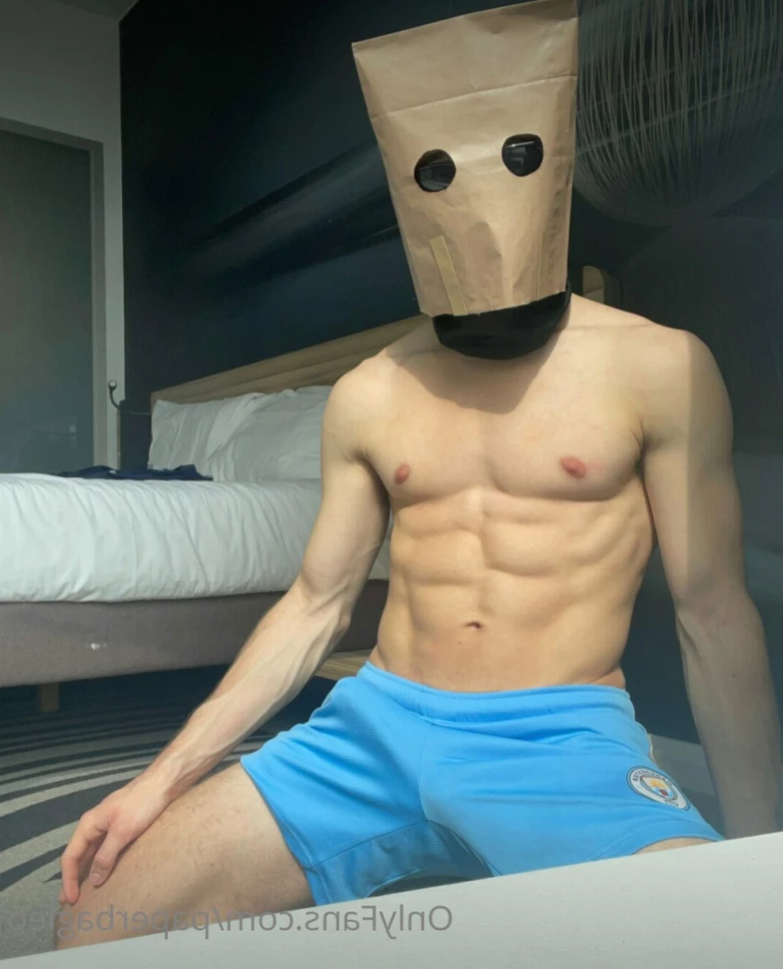 Paper Bag Leo [ paperbagleo ] Onlyfans leaked photo 15397728 on Hotleaks.tv