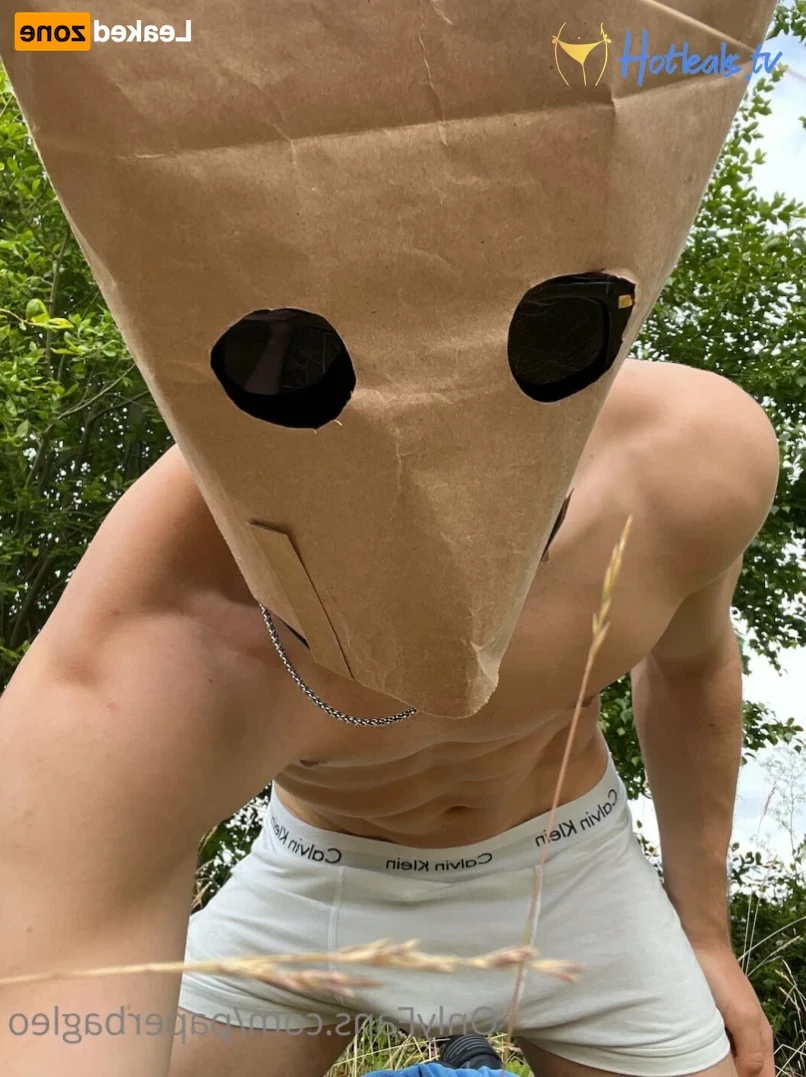 Paper Bag Leo [ paperbagleo ] Onlyfans leaked photo 15397730 on Hotleaks.tv