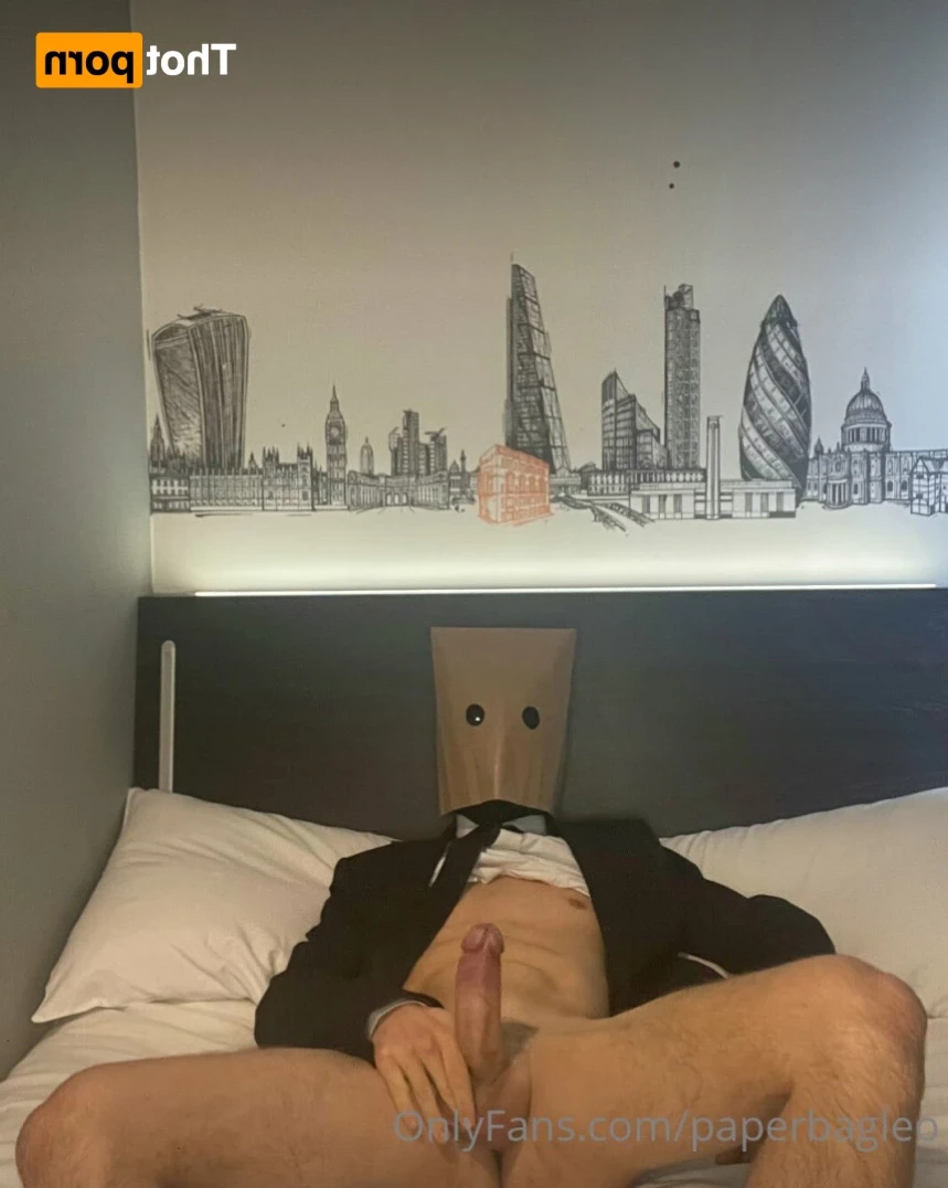 Paper Bag Leo [ paperbagleo ] Onlyfans leaked photo 15397734 on Hotleaks.tv