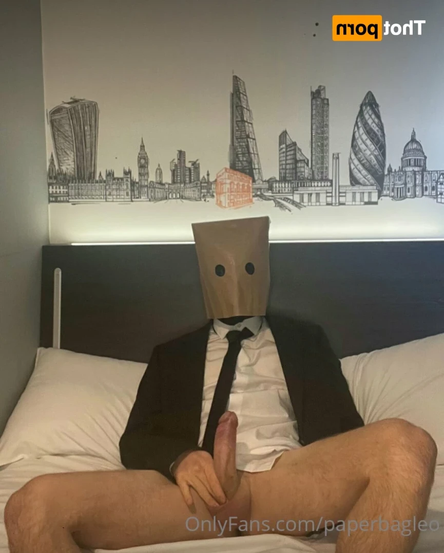 Paper Bag Leo [ paperbagleo ] Onlyfans leaked photo 15397744 on Hotleaks.tv