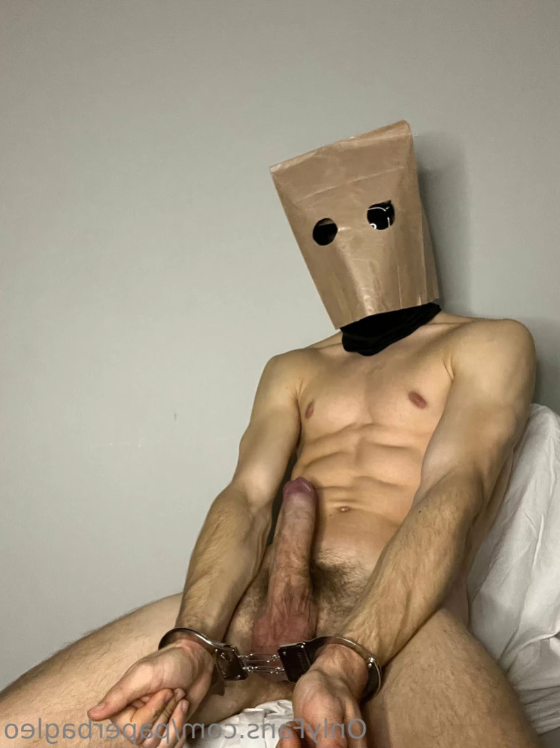 Paper Bag Leo [ paperbagleo ] Onlyfans leaked photo 15397758 on Hotleaks.tv