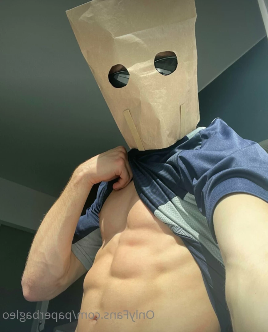 Paper Bag Leo [ paperbagleo ] Onlyfans leaked photo 15397808 on Hotleaks.tv