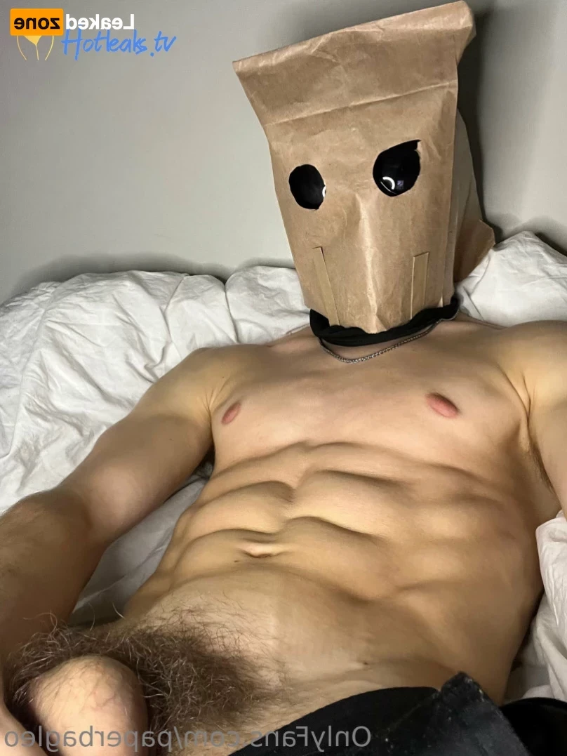 Paper Bag Leo [ paperbagleo ] Onlyfans leaked photo 15895285 on Hotleaks.tv