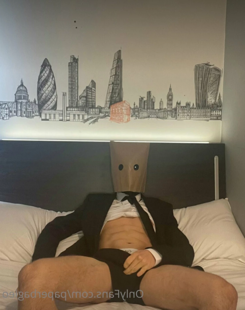 Paper Bag Leo [ paperbagleo ] Onlyfans leaked photo 16001393 on Hotleaks.tv