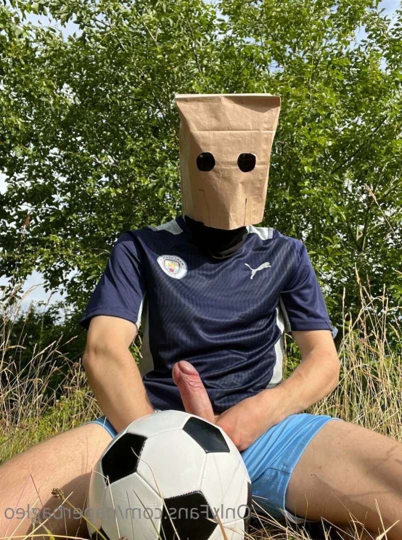 Paper Bag Leo [ paperbagleo ] Onlyfans leaked photo 16073378 on Hotleaks.tv