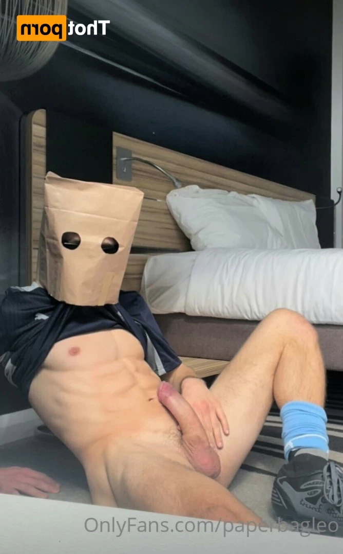 Paper Bag Leo [ paperbagleo ] Onlyfans leaked photo 16144047 on Hotleaks.tv