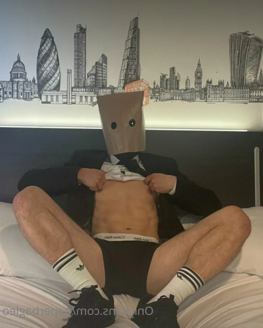 Paper Bag Leo [ paperbagleo ] Onlyfans leaked photo 16244989 on Hotleaks.tv