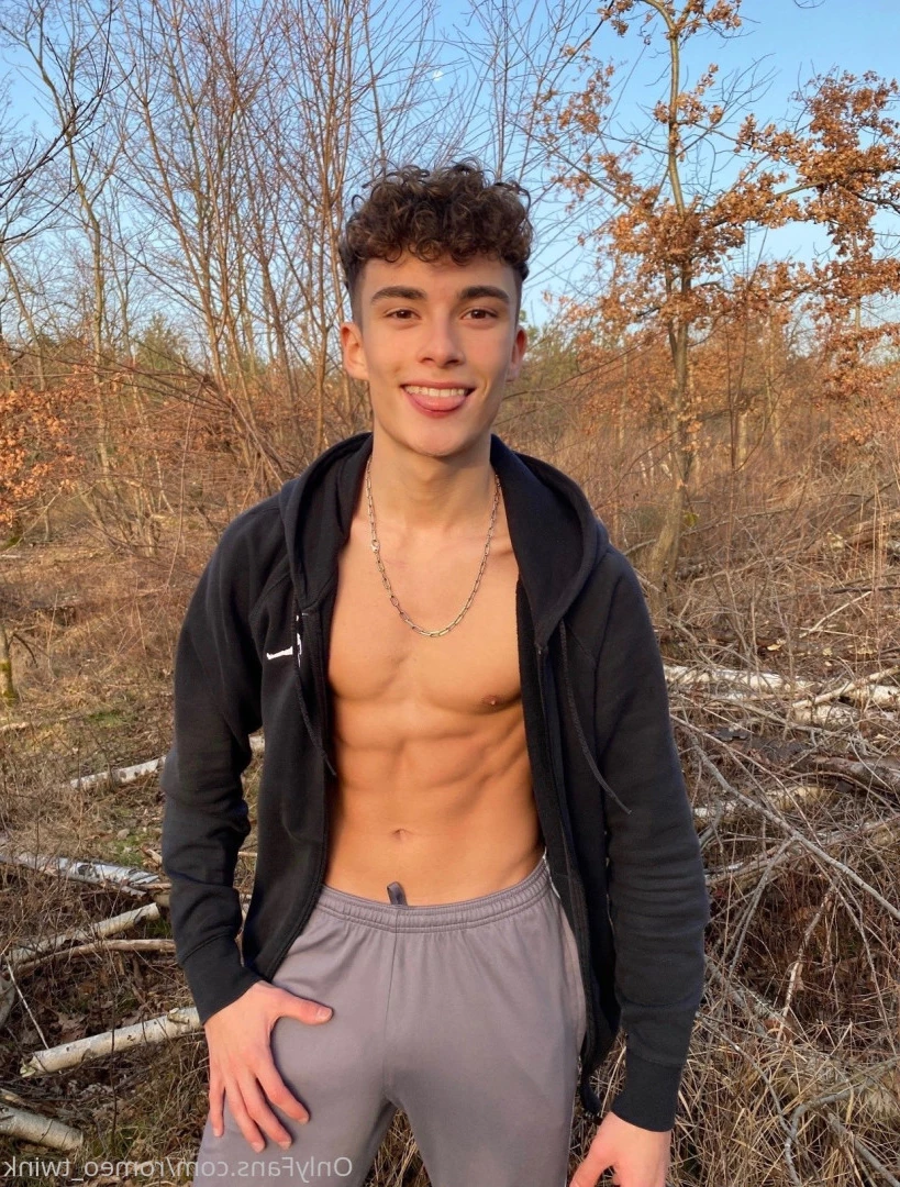 Romeo18 [ romeo_twink ] Onlyfans leaked photo 6079955 on Hotleaks.tv