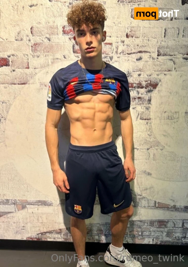 Romeo18 [ romeo_twink ] Onlyfans leaked photo 12015472 on Hotleaks.tv