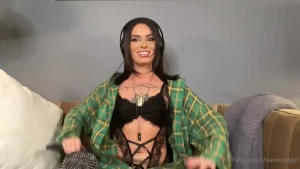 Shia [ shiaswordgirl ] Onlyfans leaked video 2190991 on Hotleaks.tv