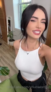 4837573