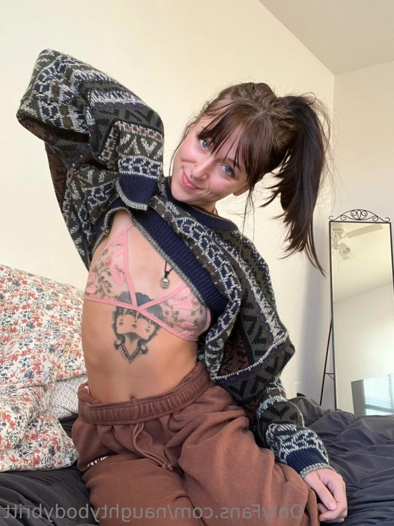 ASU college freshmen 💋 [ naughtybodybritt ] Onlyfans leaked photo 15919718 on Hotleaks.tv