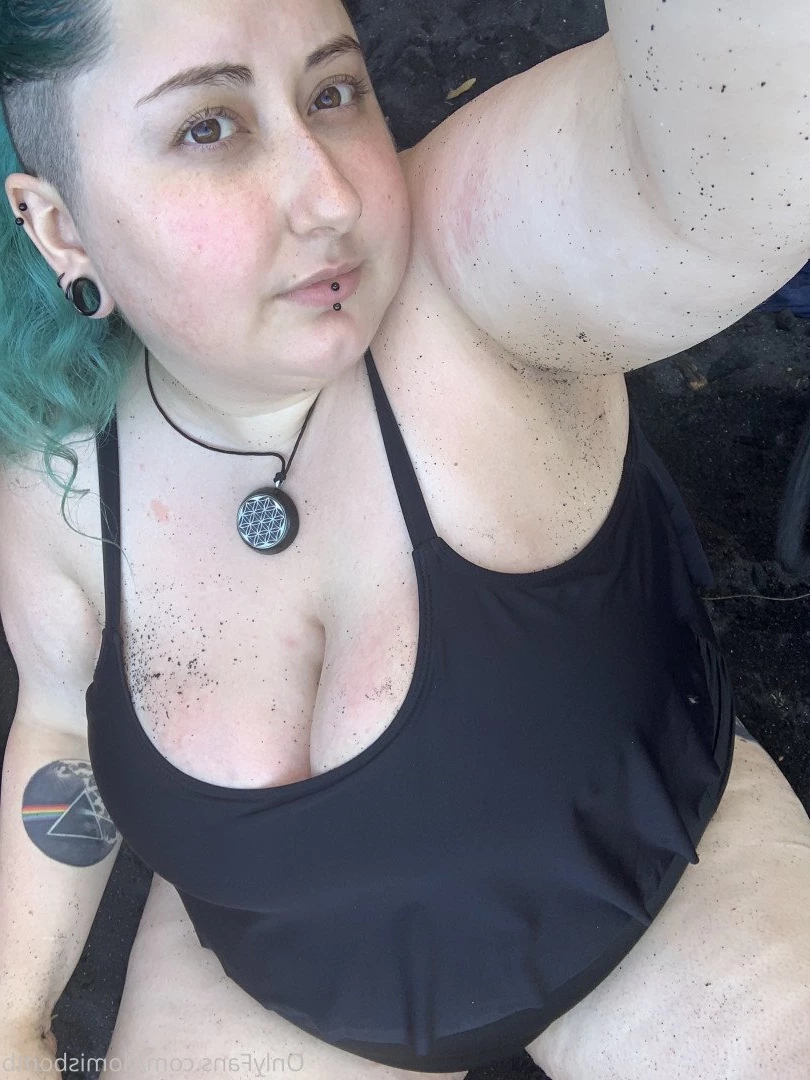 Dom🖤 [ domisbomb ] Onlyfans leaked photo 2139570 on Hotleaks.tv
