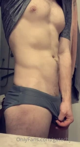 4838905