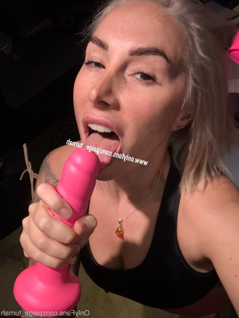 👑 𝐁𝐫𝐢𝐭𝐢𝐬𝐡 𝐏𝐀𝐖𝐆 𝐐𝐮𝐞𝐞𝐧 👑 [ paige_turnah ] Onlyfans leaked photo 4284039 on Hotleaks.tv