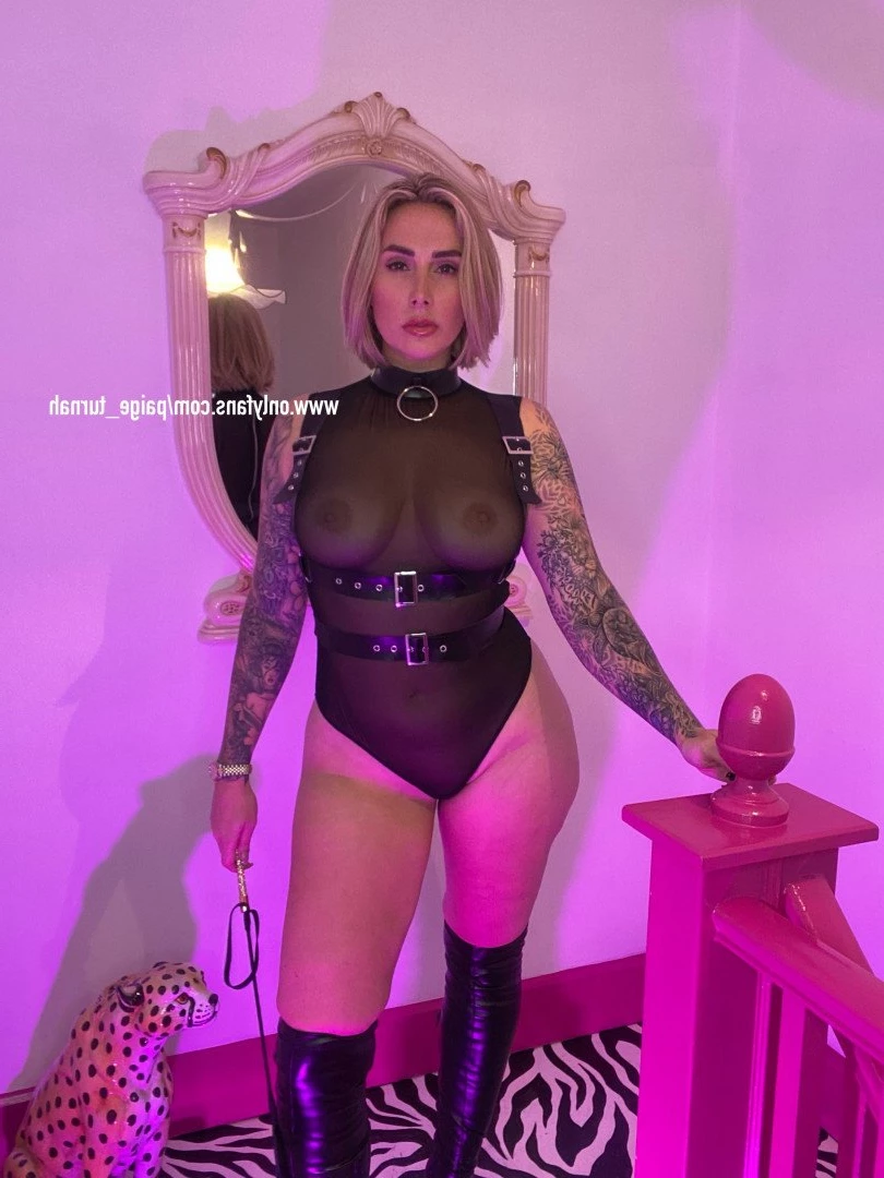 👑 𝐁𝐫𝐢𝐭𝐢𝐬𝐡 𝐏𝐀𝐖𝐆 𝐐𝐮𝐞𝐞𝐧 👑 [ paige_turnah ] Onlyfans leaked photo 4331916 on Hotleaks.tv