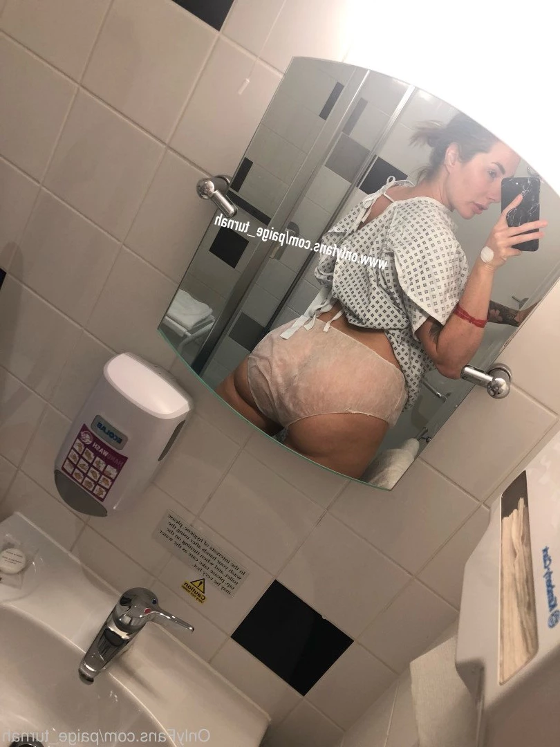 👑 𝐁𝐫𝐢𝐭𝐢𝐬𝐡 𝐏𝐀𝐖𝐆 𝐐𝐮𝐞𝐞𝐧 👑 [ paige_turnah ] Onlyfans leaked photo 4356863 on Hotleaks.tv