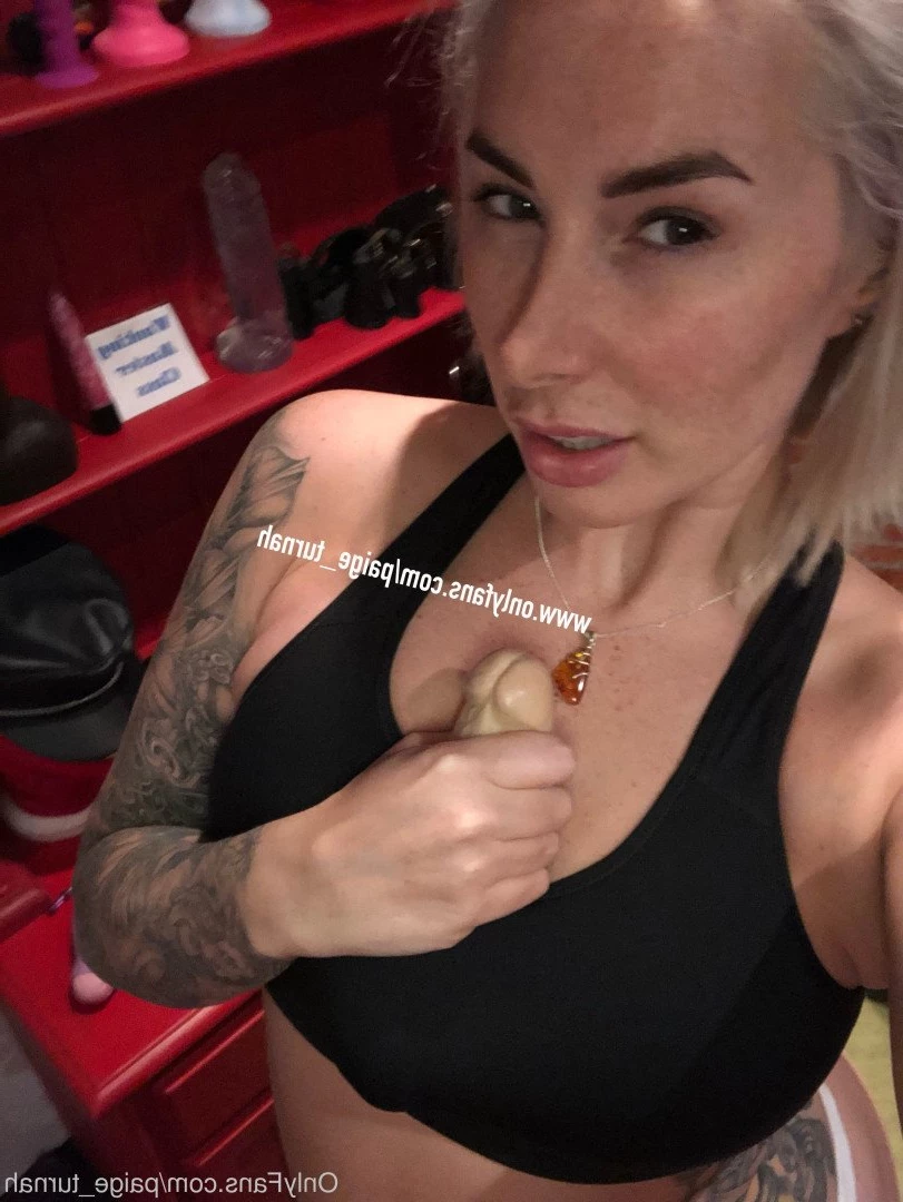 👑 𝐁𝐫𝐢𝐭𝐢𝐬𝐡 𝐏𝐀𝐖𝐆 𝐐𝐮𝐞𝐞𝐧 👑 [ paige_turnah ] Onlyfans leaked photo 4383026 on Hotleaks.tv