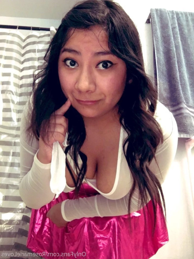 rosemarieloves Onlyfans leaked photo 15386807 on Hotleaks.tv