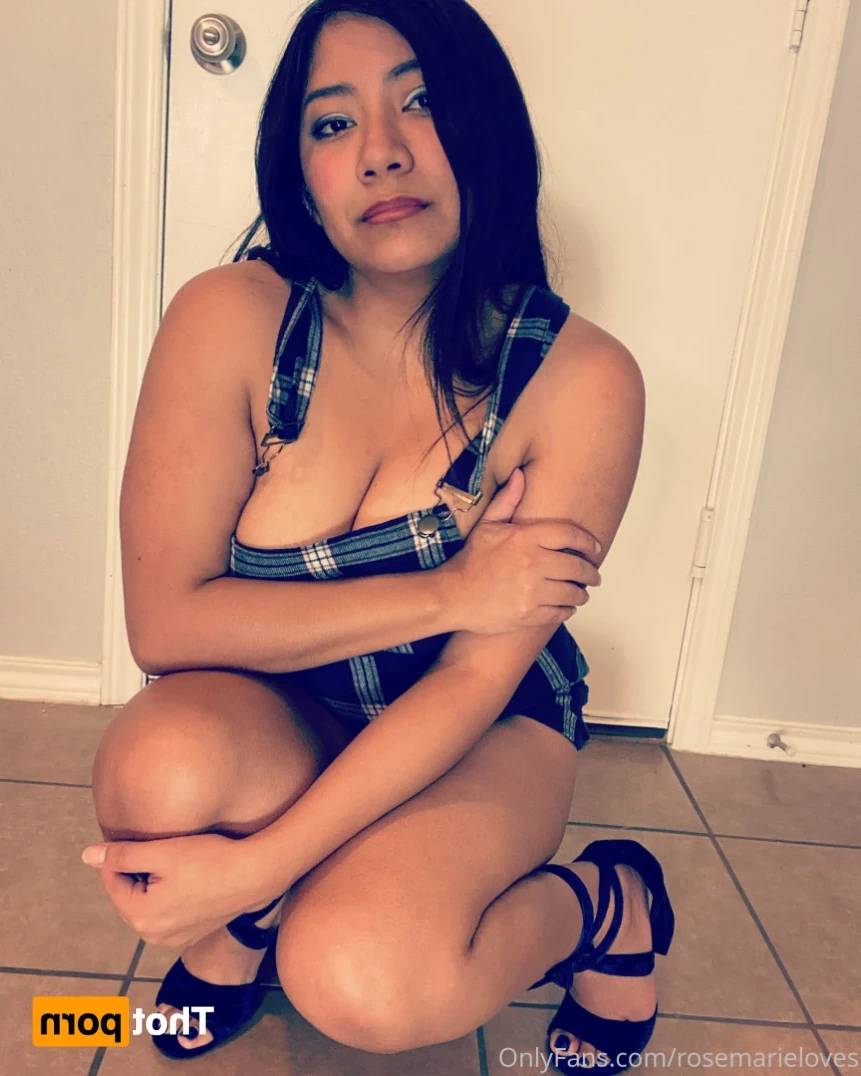 rosemarieloves Onlyfans leaked photo 15386868 on Hotleaks.tv