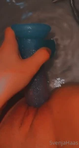 7872784