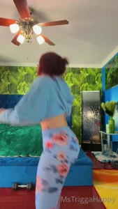 15744917