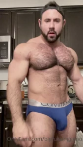 4888759