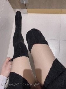 2850389