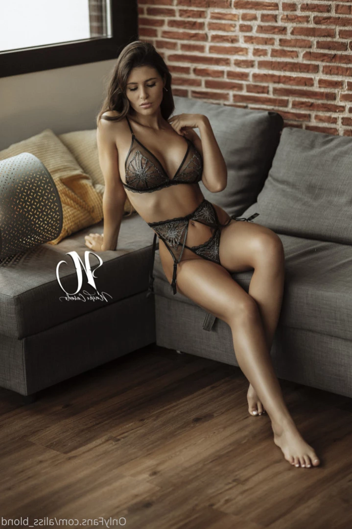 Creamy Cupcake [ creamy_cupcake ] Onlyfans leaked photo 14715395 on Hotleaks.tv