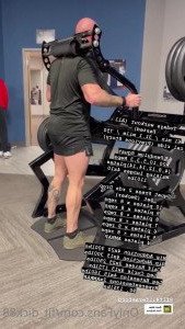 2853367