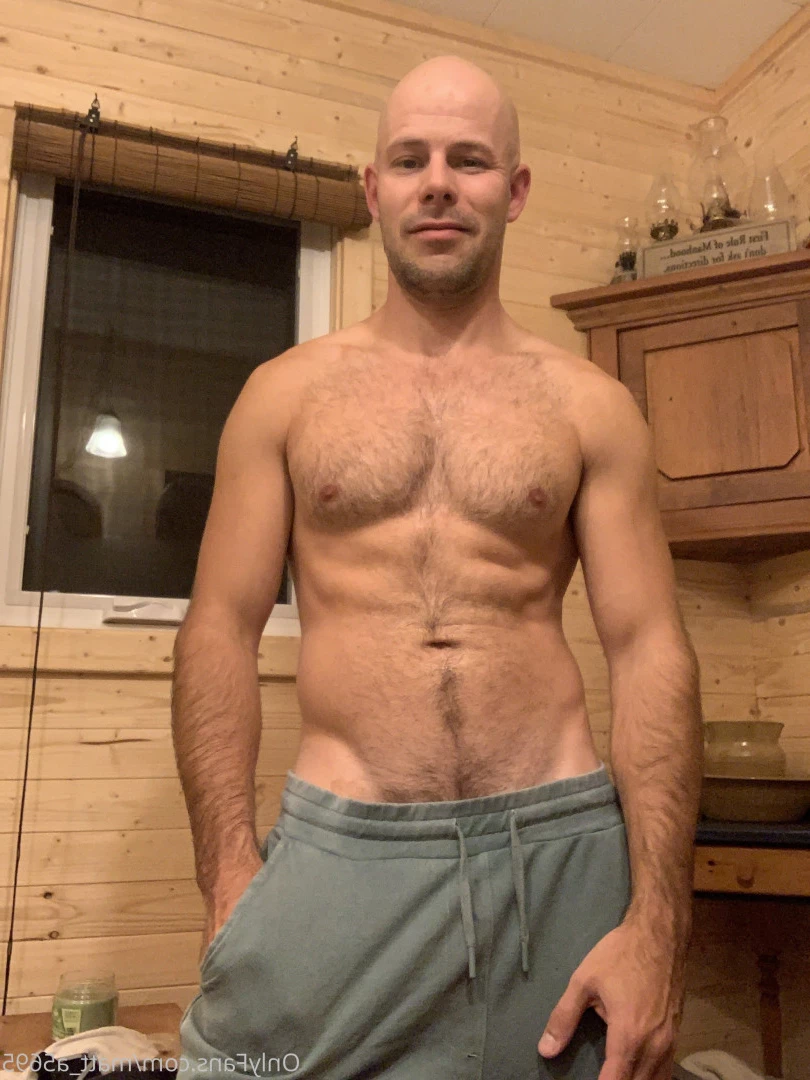 Matt [ matt_a5695 ] Onlyfans leaked photo 6201393 on Hotleaks.tv