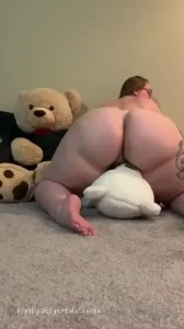 Paige Porcelain [ paige_porcelain ] Onlyfans leaked video 18333922 on Hotleaks.tv