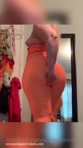 Paige Porcelain [ paige_porcelain ] Onlyfans leaked video 18334157 on Hotleaks.tv