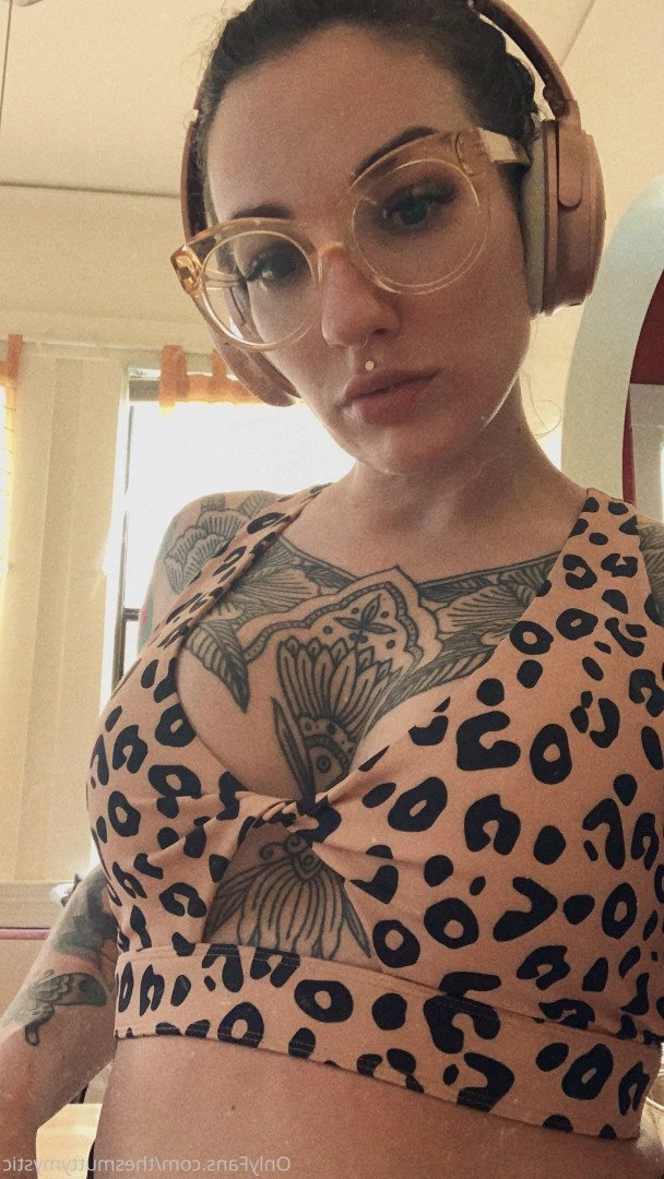 Gia Isabella  (The Smutty Mystic) [ thesmuttymystic ] Onlyfans leaked photo 4325718 on Hotleaks.tv